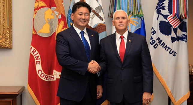 Ерөнхий сайд АНУ-ын дэд ерөнхийлөгчтэй Цагаан ордонд уулзав