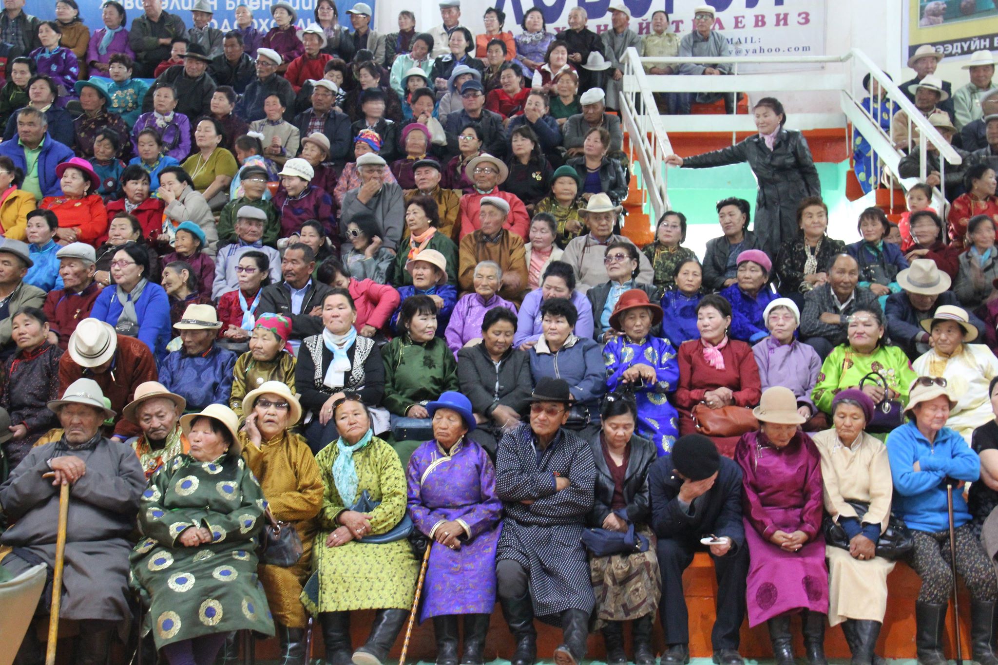 11200  ахмад настныг баярлуулав