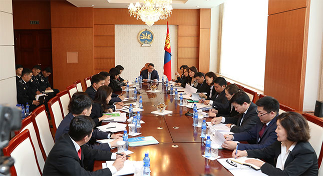 Л.Төгсбаяр: Хуулийн дагуу тав хоногийн өмнө мэдэгдчихээр зөрчил илрэх боломжгүй