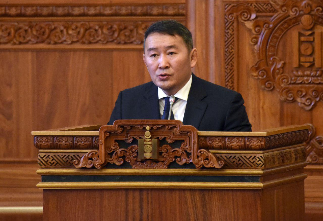 Ерөнхийлөгч хэн хэнтэй уулзах вэ?