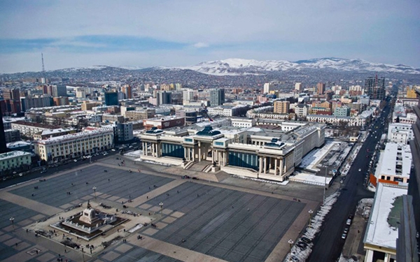 Ирэх сарын 8, 9-нд амарна