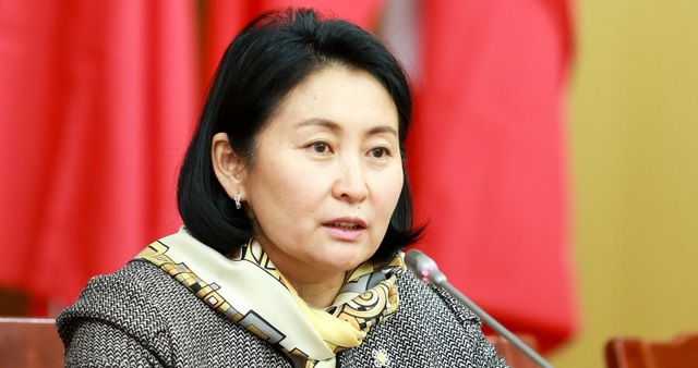 З.Нарантуяа: Хүүхэд харах үйлчилгээний төсвийг хассан нь буруу