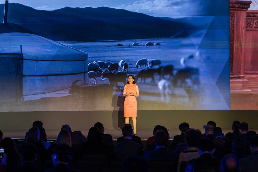 Хашаан дахь жорлонгоо гэртээ оруулахад ойрхон болжээ