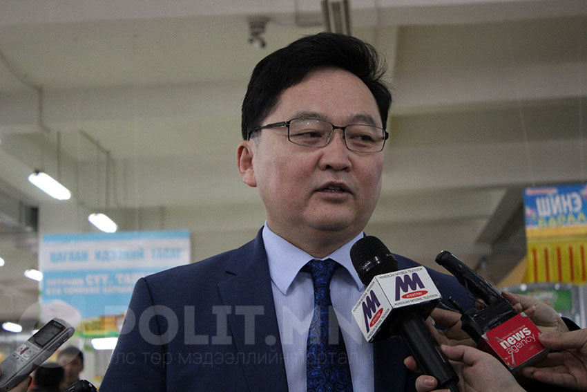 Б.Лхагважав: Хэмлэлдэж байхаар Үндсэн хуулийн цэцээ ажиллуул