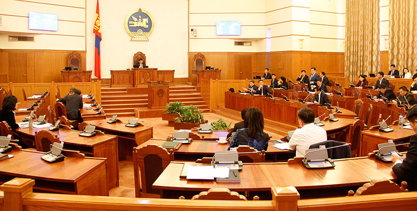 2019 оны төсвөө сөрөг хүчингүйгээр батлав