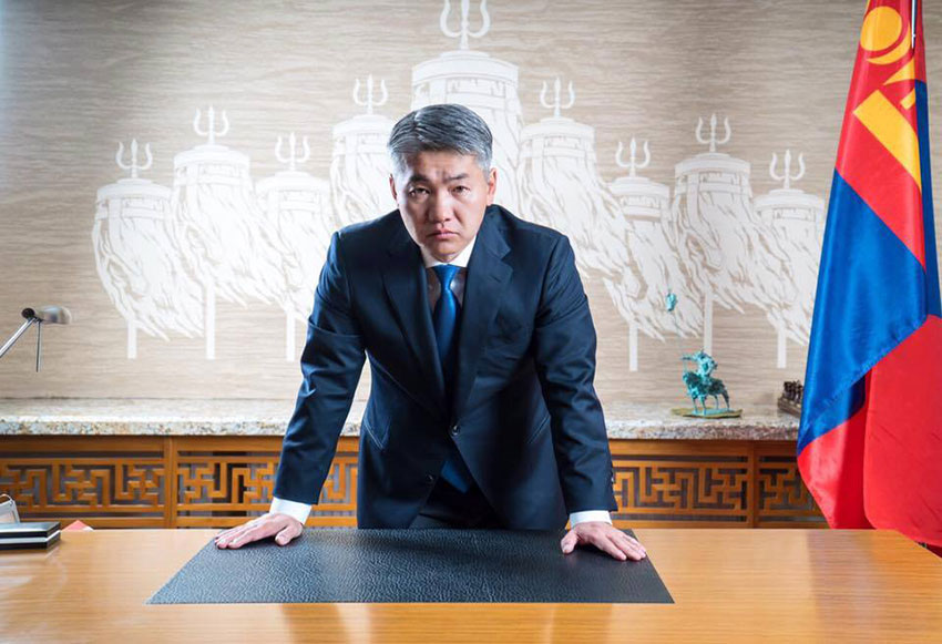 Ж.Энхбаяр зээлээ хаана хадгалж байснаа бараг хэлчихлээ