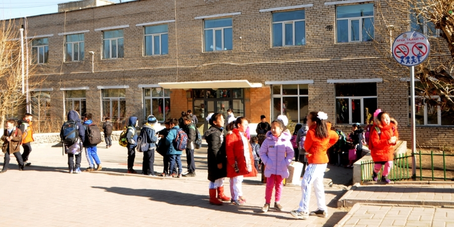 Сурагчид II улирлаар сар гаруй амарна