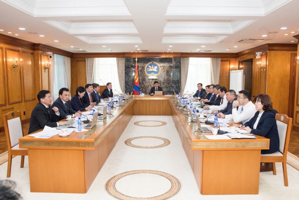 Танилц: Засгийн газрын мэдлийн 21 сан