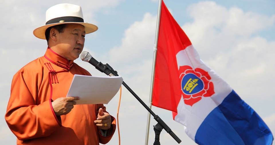 16 жил аймаг удирдсан “бүдүүн” бүлгийн шинэ даргын СV