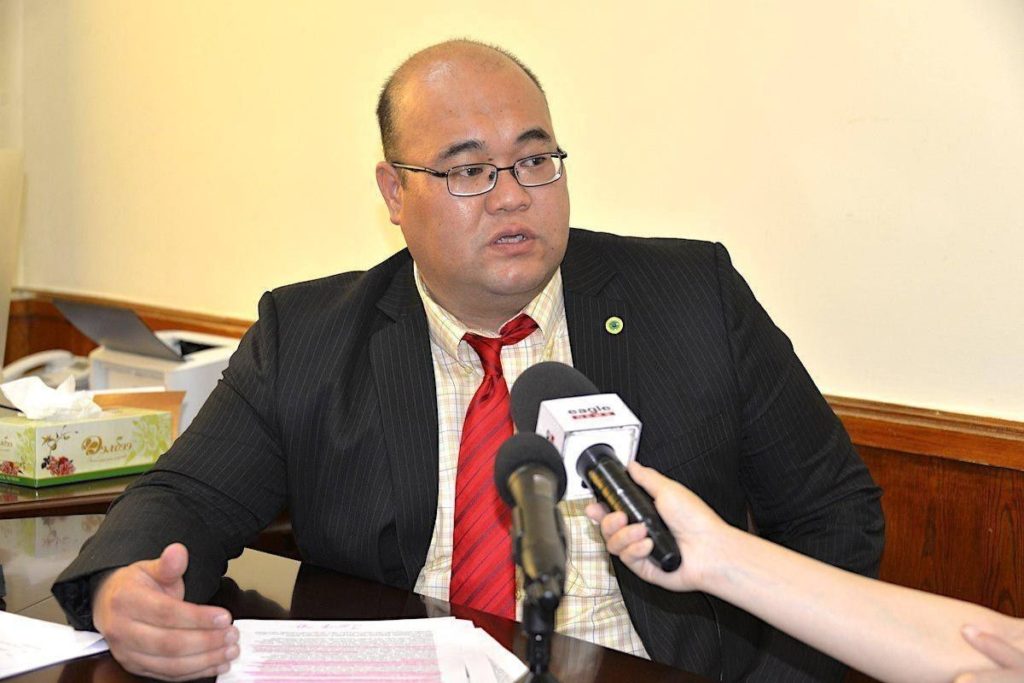 Б.Гүнбилэг: УИХ-ын даргыг огцруулах асуудал хуульд нийцэхгүй