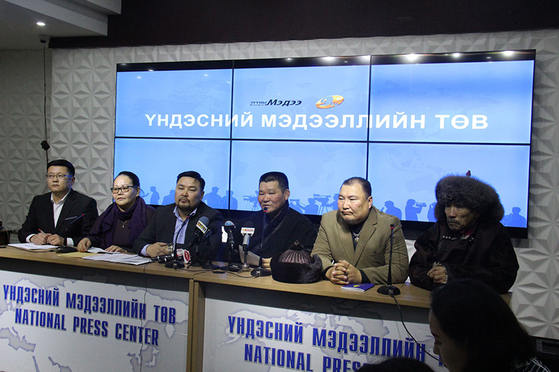 Г.Мөнхбаяр: Гудамжаар явахад л “УИХ-ыг тараая” гээд 30 мянган хүн гарын үсэг зурлаа