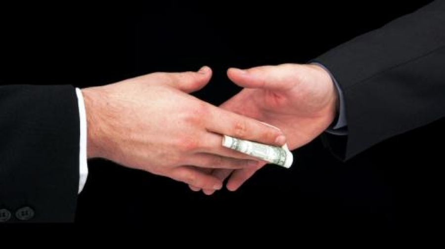 Авлига их тархсан институцийг шүүх, боловсролын байгууллага тэргүүлж байна
