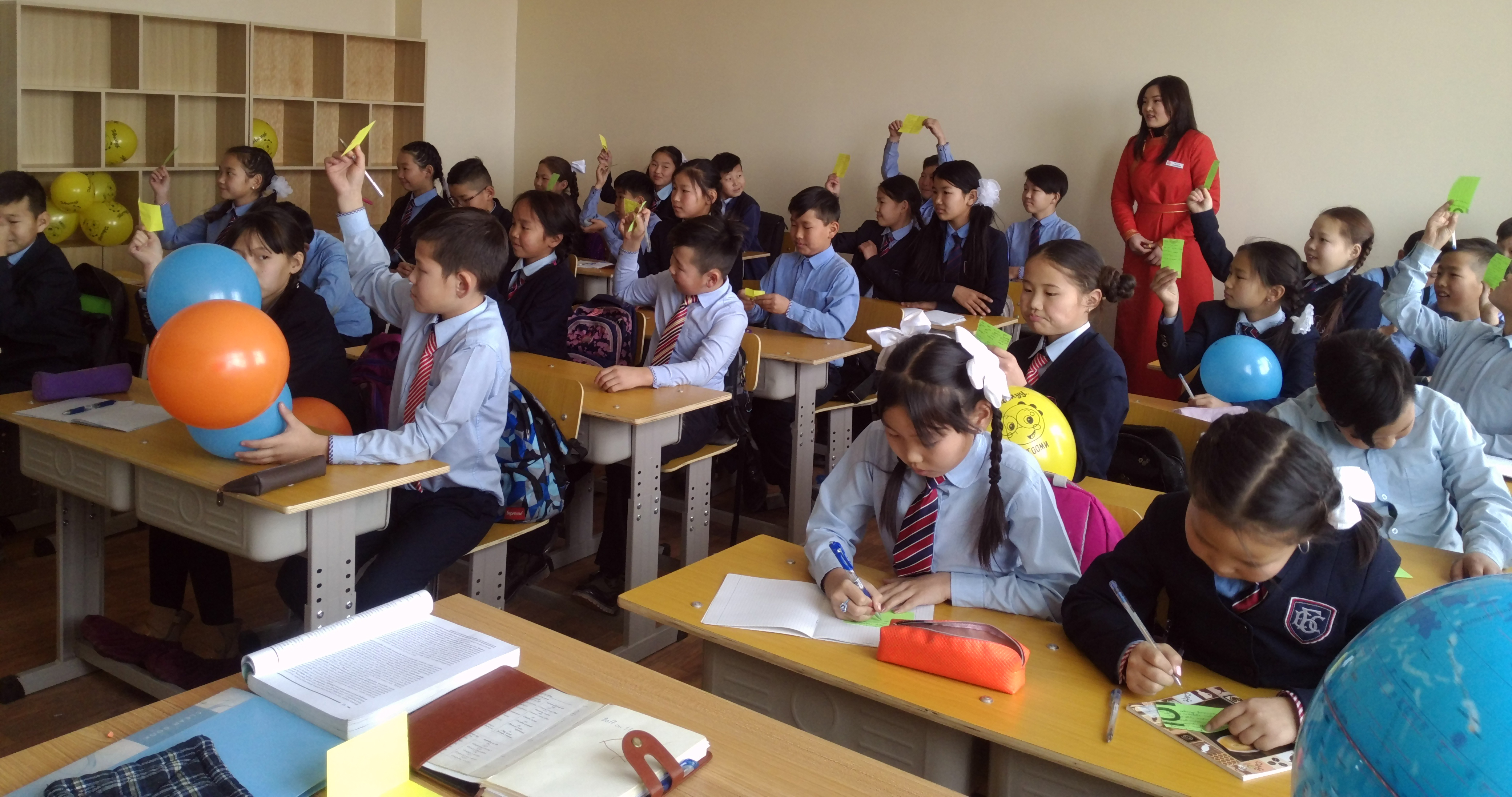 ХАНБОГДЧУУД ШИНЭХЭН СУРГУУЛЬ, ЦЭЦЭРЛЭГТЭЙ БОЛЛОО