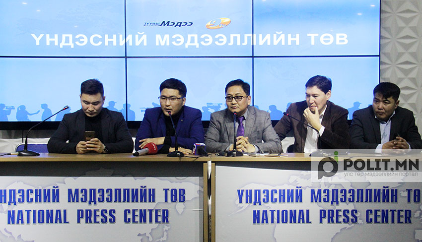 Монголын төр хүчгүй байгааг гадныхан ашиглаж байна гэв