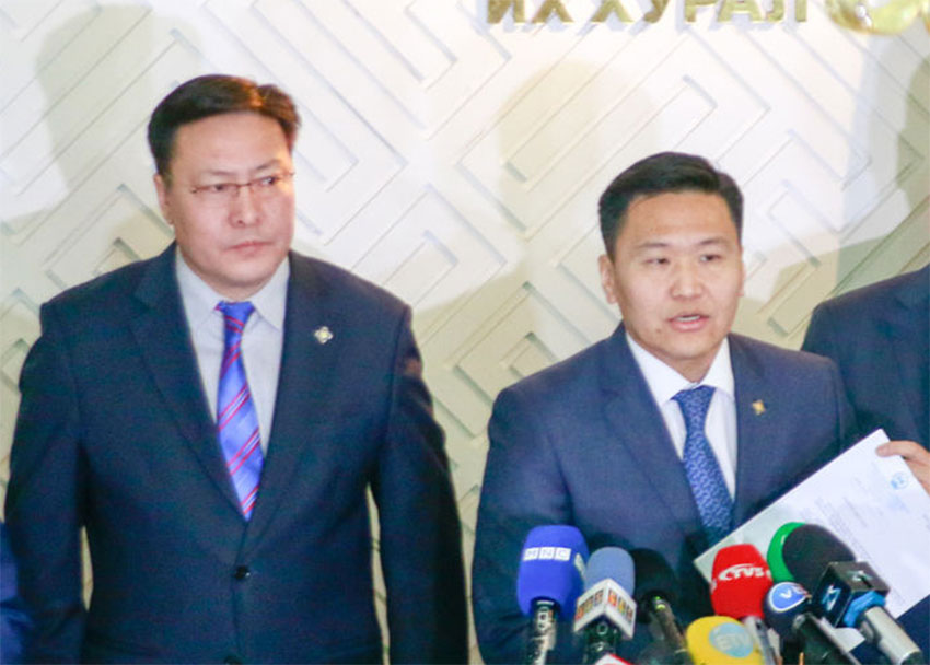 Ж.Батзандан: Нохой жил эхлүүлсэн тэмцэл гахай жилд ялна