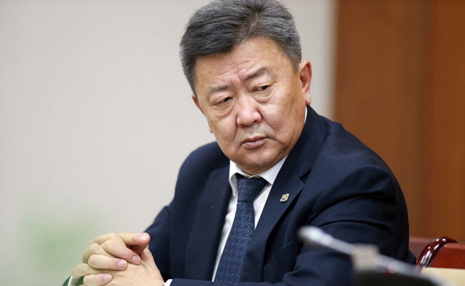 Н.Энхболд: Цэргийн албан хаагч амиа алдсан, шалтгааныг тодруулж байна