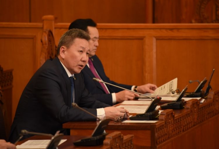 Л.Болд: Би Хамрын хийдийн ойролцоо лиценз олгоогүй