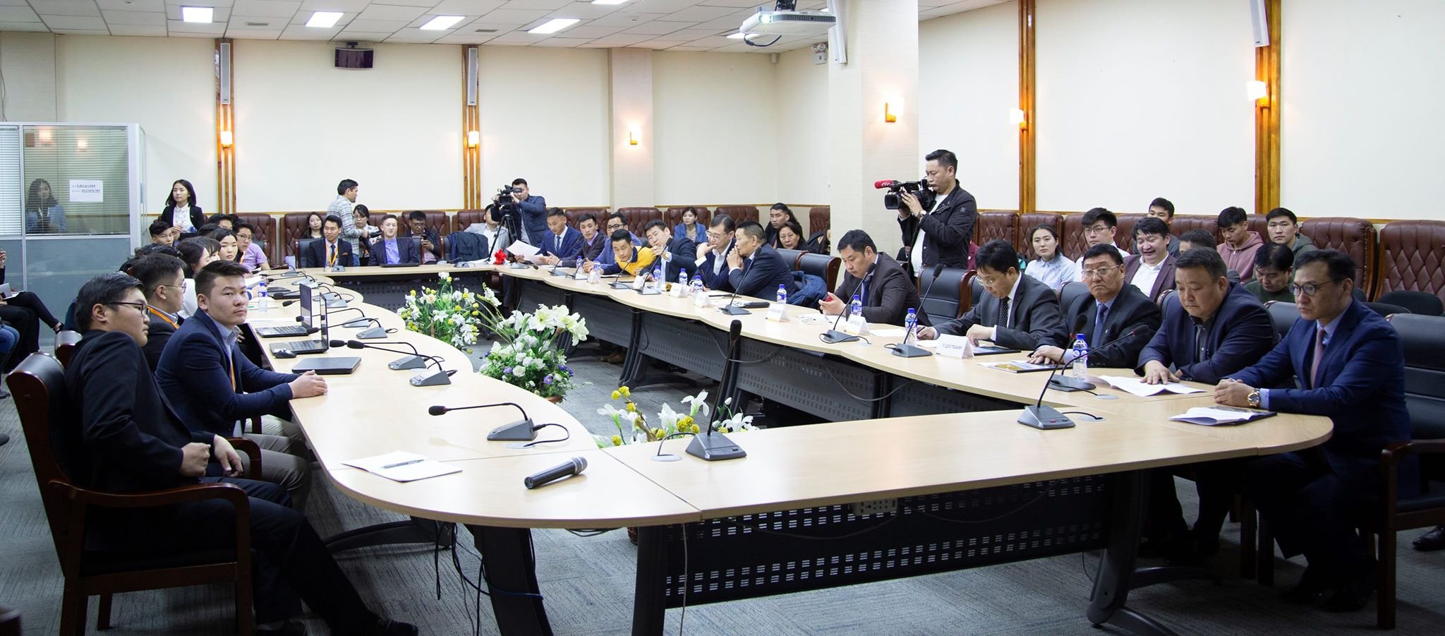 “Дэлхийн жишиг уул уурхай- Эрдэнэс-Тавантолгой” сэдвээр оюунаа уралдуулсан шилдгүүд тодорлоо