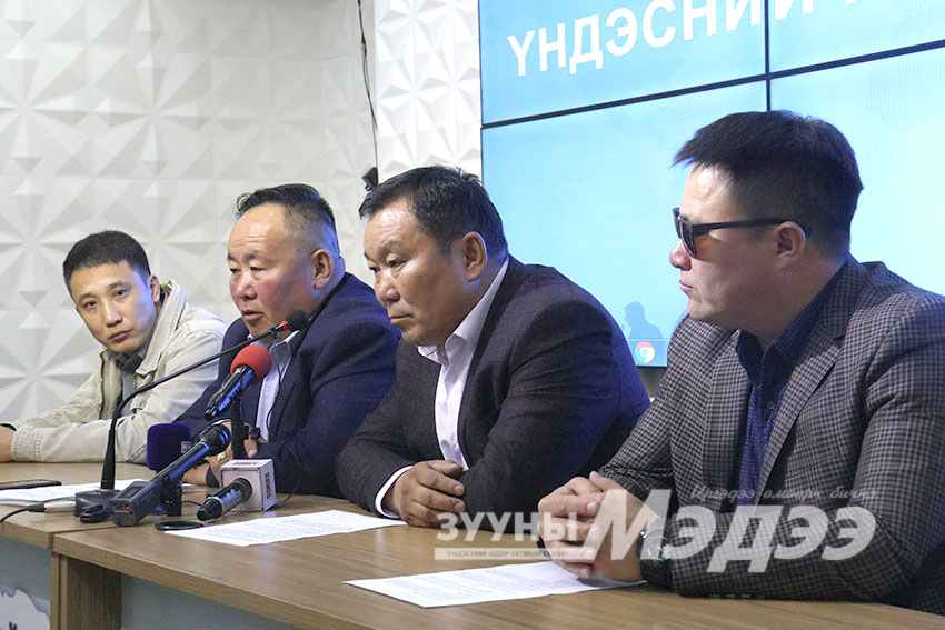 “Нийгмээ сэрээж, шинэчлэхийн тулд АН-аас гарч байна” гэв