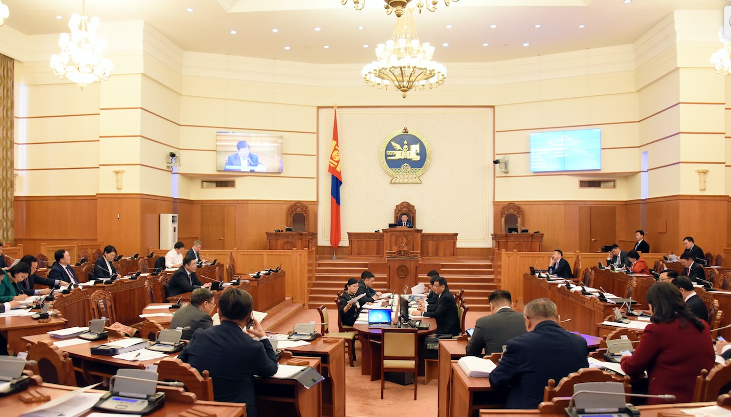 ТХА-аас гишүүдийн согтуулах ундааны хэрэглээтэй холбоотой гомдол ирүүлжээ