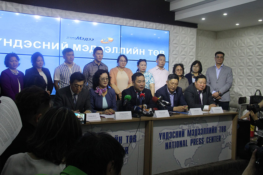 Нэг компанид мах экспортлох эрх олгож буйг эсэргүүцэв