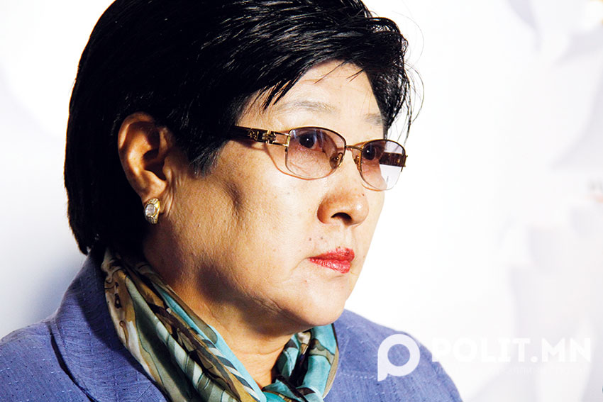 Н.Удвал: Би гангалчихдаг, аальгүй эмэгтэй болно
