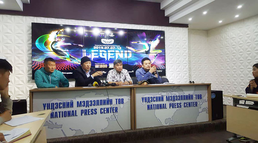 “Legend” шоу бүсгүйн нулимснаас ургасан Бэр цэцгийг амилуулна