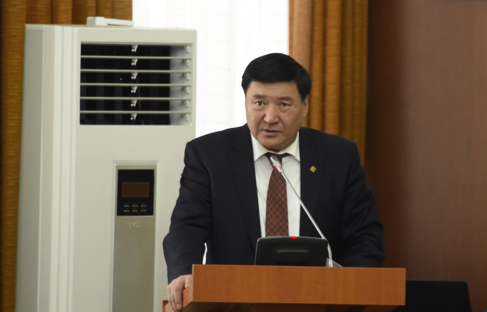 С.Чинзориг: ЭЕШ-д 800 оноо авбал 1.2 саяар урамшуулна