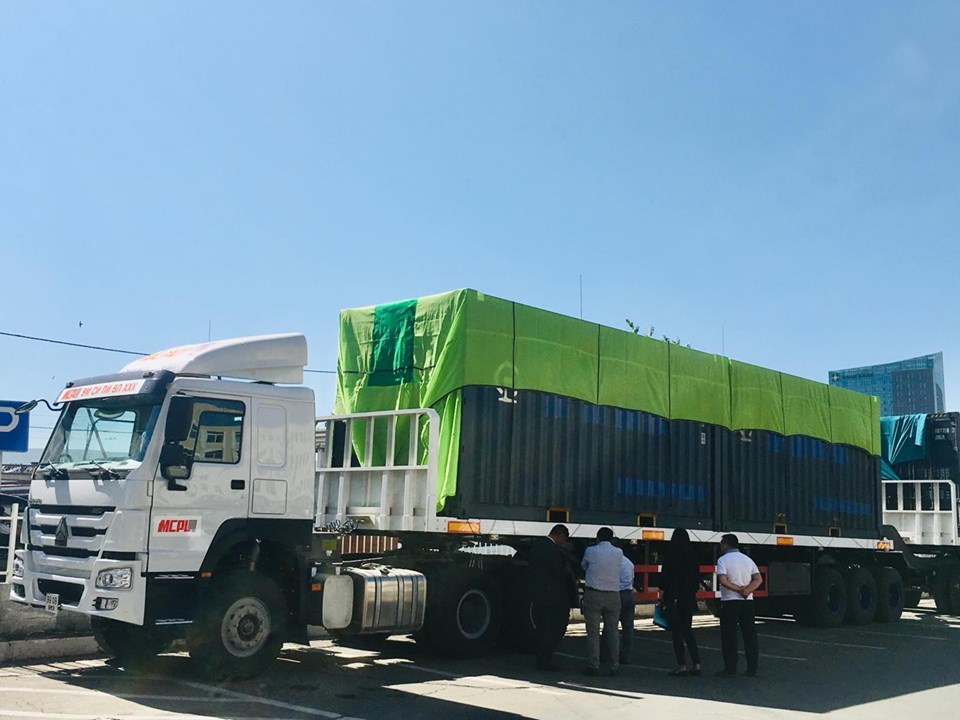 Анхны чингэлэгт тээвэрлэлтийн автомашиныг  танилцуулав