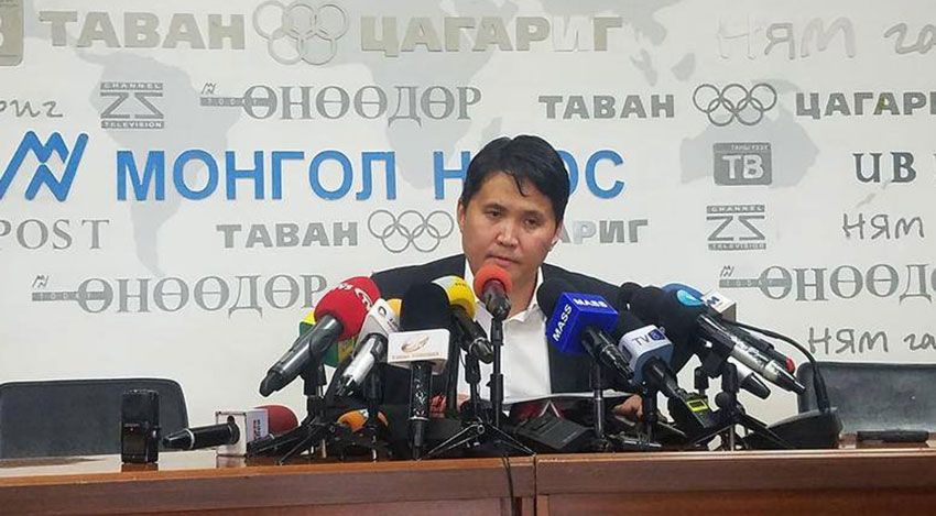 Х.Мандахбаяр: Би Хотын даргаас 400 сая төгрөг нэхээгүй