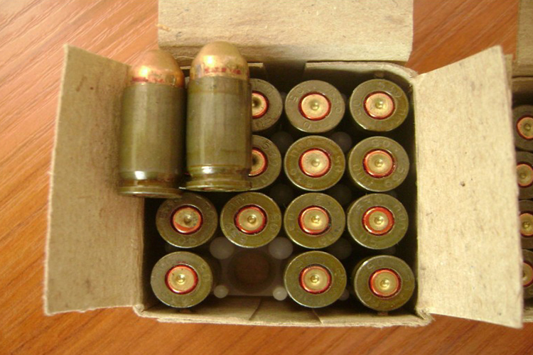 Цэргийн ангиас байлдааны сум алдсан захирагчийг чөлөөлжээ