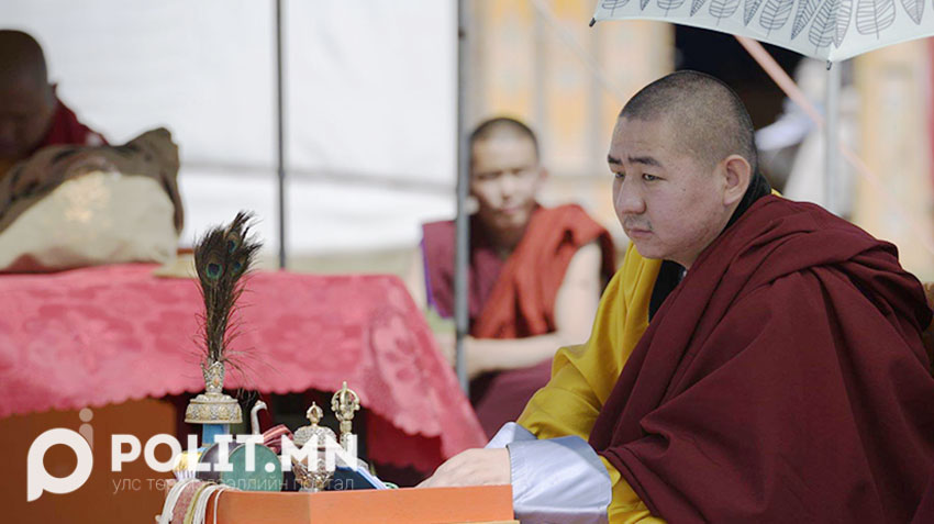 Ламын гэгээн: Эрдмийн их далайгаас өөрийн хэмжээгээр хутгаж авахыг чармайж байна