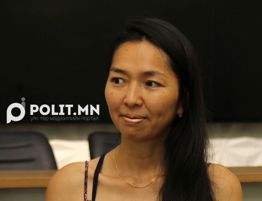 Ц.Түвшинжаргал: Зурахгүй л бол тал биегүй юм шиг дутууддаг