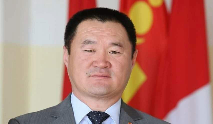 В.Мөнхбат: Аливаа зүйлийг харах өнцөг нь их чухал