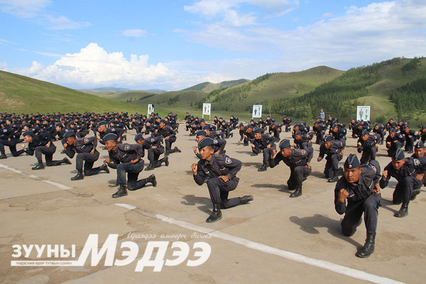 Мөнхийн нөхөрлөл хээрийн сургуулилтаас эхэлдэг