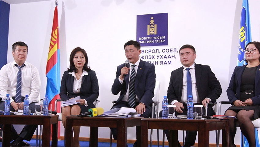 Ё.Баатарбилэг: Төрийн өмчийн сургуулиа дэлхийд өрсөлдөх хэмжээнд хүргэнэ