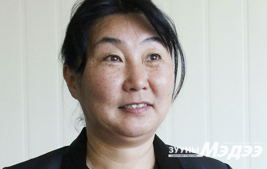 Р.Болормаа: Чанаргүй зам барьдаг компаниудад эрх олгосон хүмүүст хариуцлага тооцъё