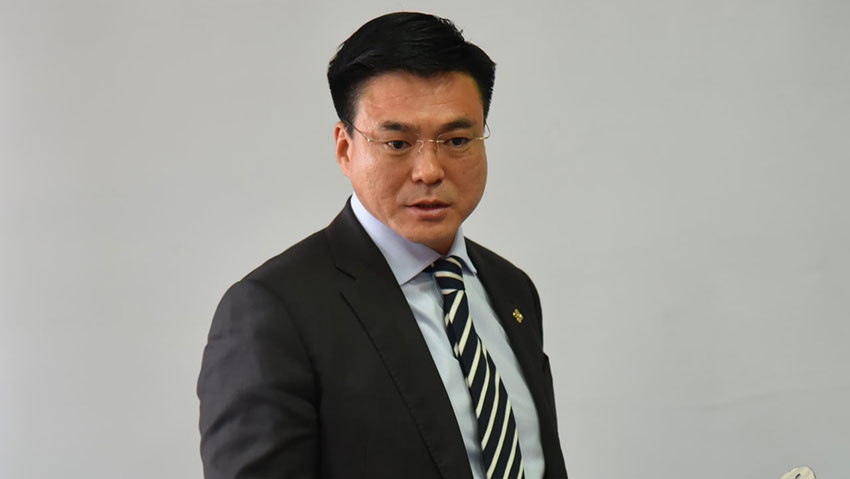 “Сүүл”-ийг нь сөхөөд үзээрэй, С.Амарсайхан дарга аа