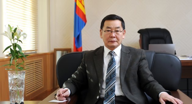 Буцах эхнэрт үнээ тугал нийлэх хамаагүй