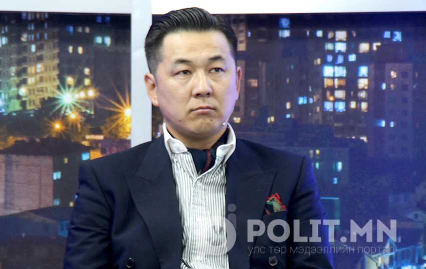 Д.Үүрцайх: Үндсэн хууль өөрийгөө халах зохицуулалтгүй гэдгийг ерөнхийлөгч мэдмээр л юм