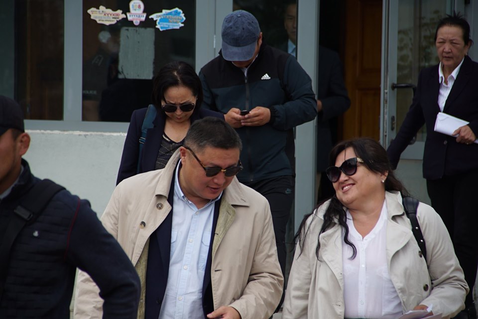 Б.Хурц нарт холбогдох хэргийн анхан шатны шүүхийн тогтоолыг хүчингүй болгожээ