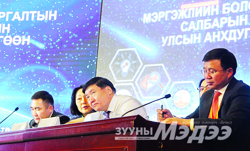 МСҮТ-ийн оюутнуудын тэтгэлгийг 200 мянга болгоно