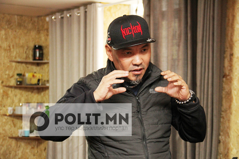 Д.Өлзий-Орших: Хүү минь гитар тоглож эхэлсэн