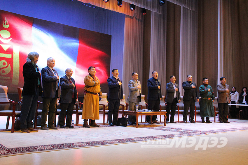 Б.Баярмагнай: Үндэсний фронт тэмцлийн шугам дээр гарна