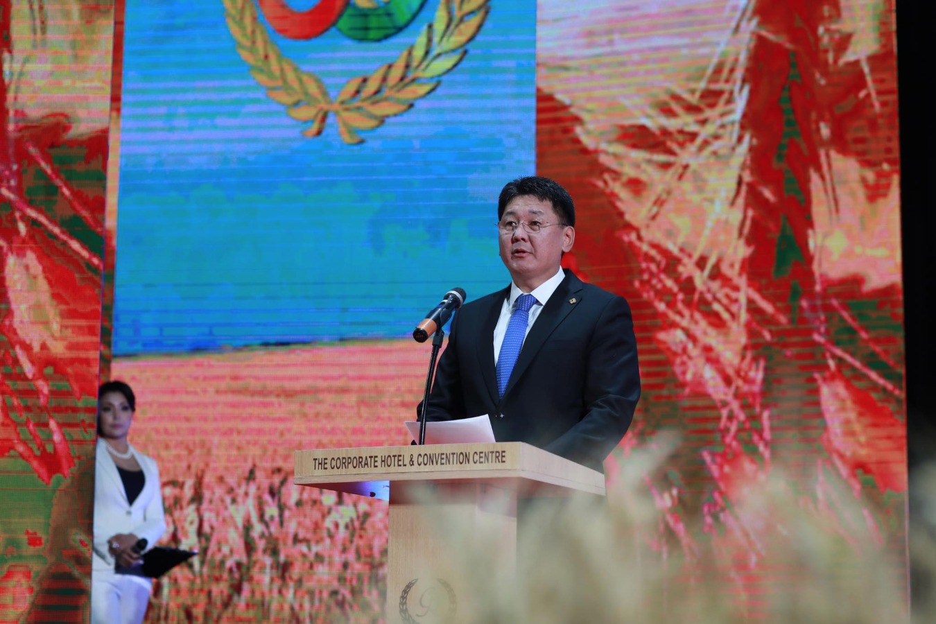 У.Хүрэлсүх: Газар тариалангийн салбарын ирээдүйг авч явах залуучуудыг бэлтгэхэд анхаарна