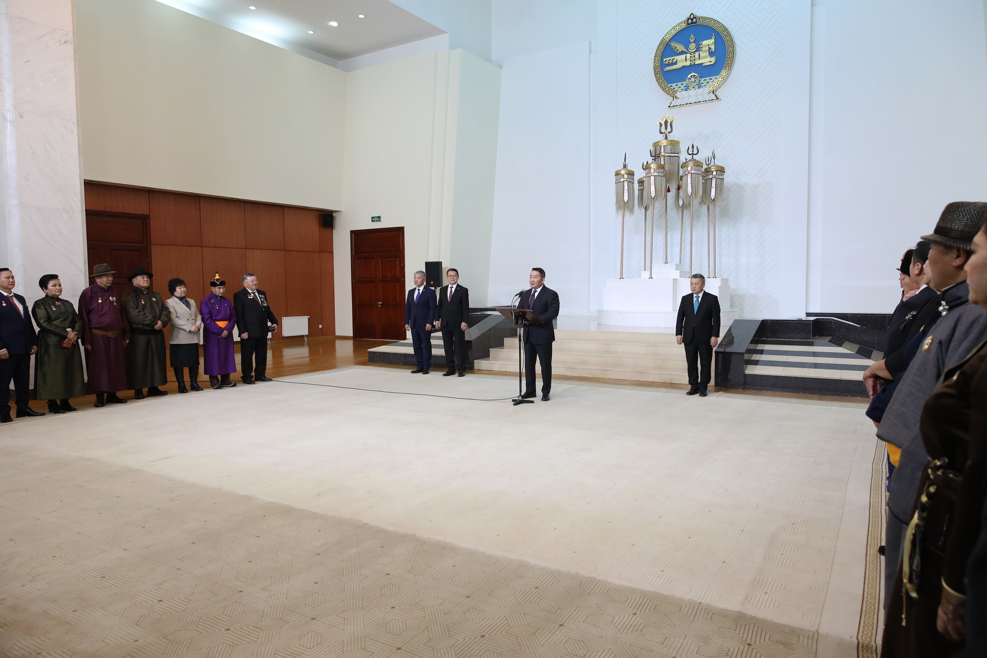 Механикжуулагч С.Ганболдод Хөдөлмөрийн баатар цол хүртээлээ