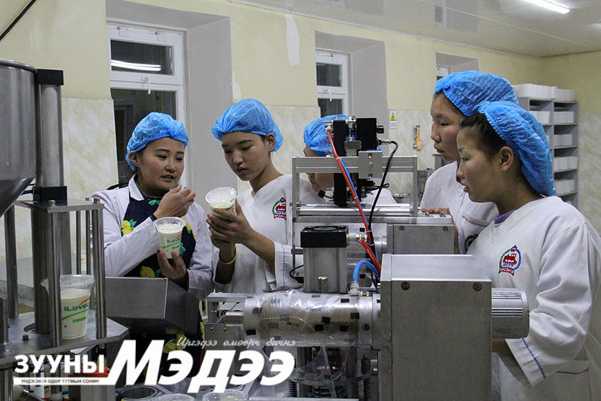 Ирээдүйн баялаг бүтээгчдийг манлайлах Эрдэнэ сумын МСҮТ-ийнхөн