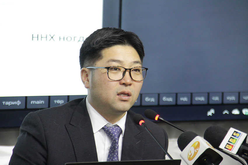 Э.Эрдэнэжамъян: Төрийн алдаатай шийдвэрээс болж иргэд өрөнд орж байна