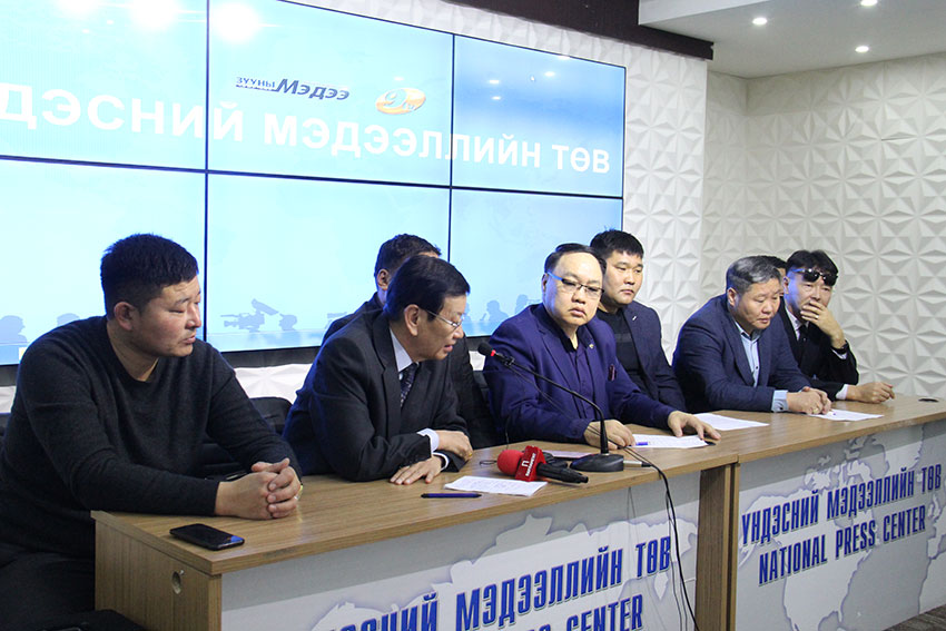 Намууд машинтай жагсаалыг дэмжиж буйгаа илэрхийллээ