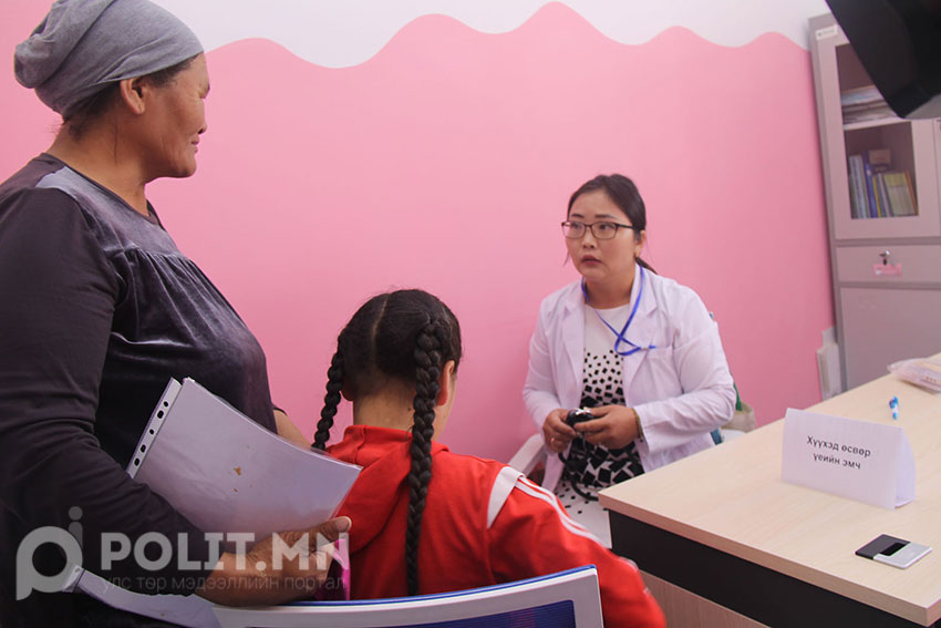 Хөгжлийн бэрхшээлтэй хүүхдүүдийг үзлэгт хамрууллаа